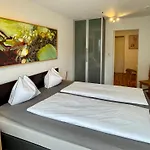 Apartment Evandi *