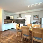 Evandi Apartment